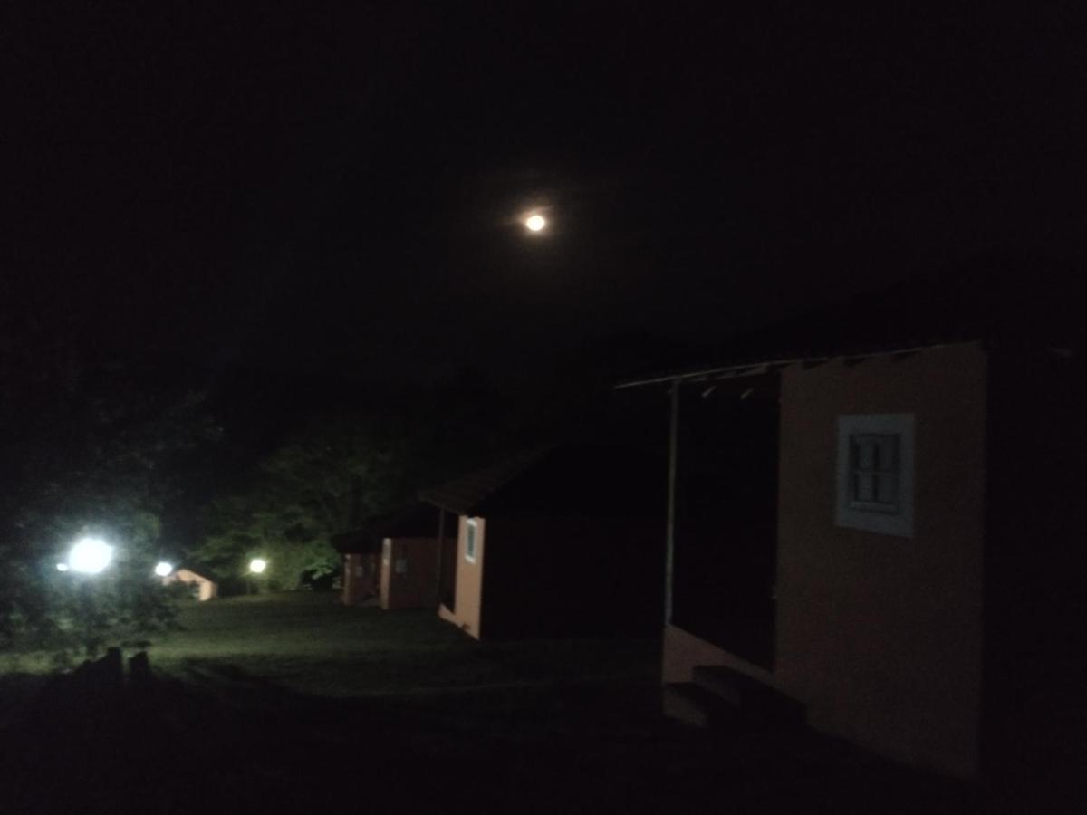Pousada Campestre Cunha-Sp ภายนอก รูปภาพ